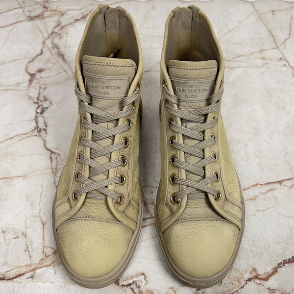 Punchy Sneaker Perforated LV Beige Nubuck