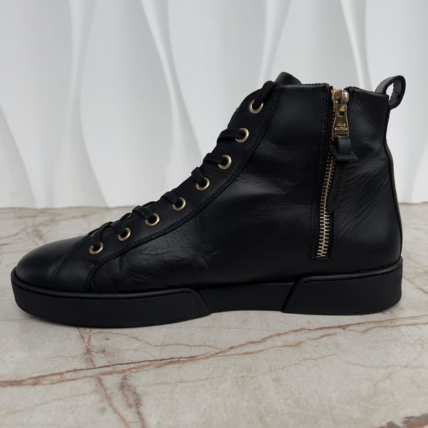 Stellar Circle Logo LV Sneakers Black Leather Fur