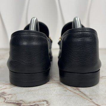V Chain Loafers Black Leather