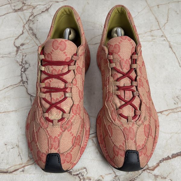 Run Interlocking GG Supreme Red Sneaker Canvas