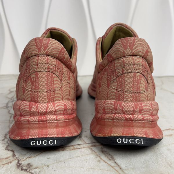 Run Interlocking GG Supreme Red Sneaker Canvas
