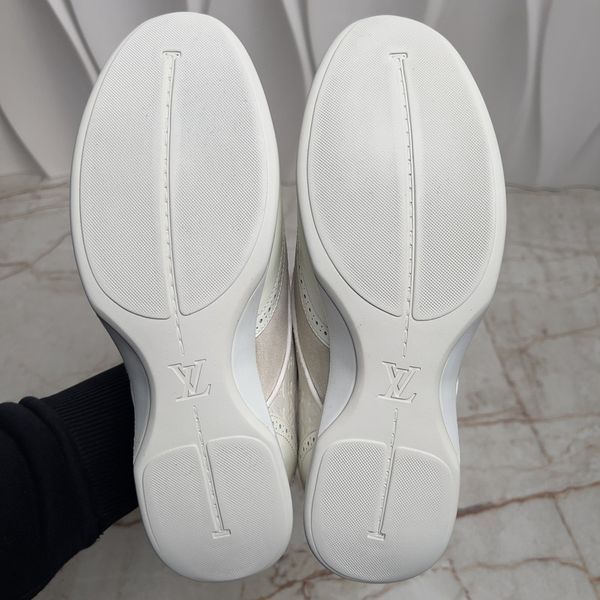 Sneakers Embossed Monogram Ivory Leather