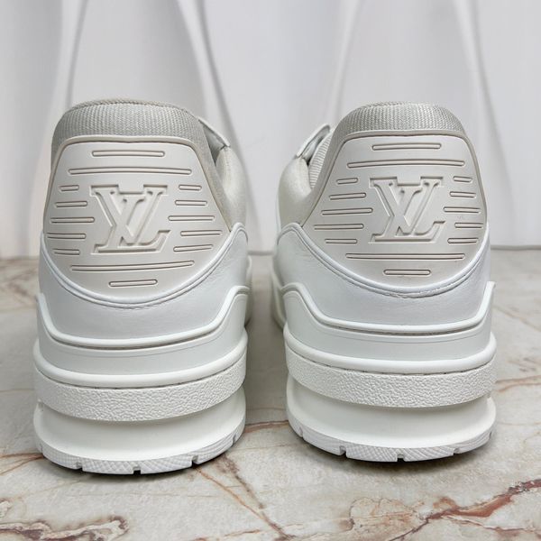 LV Trainer кросівки білі шкіряні 2711 фото