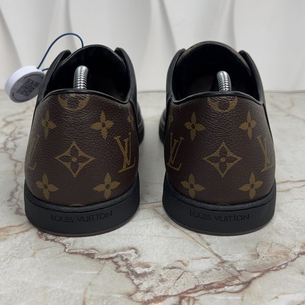 Line Up Monogram кросівки чорні шкіряні 3377 фото