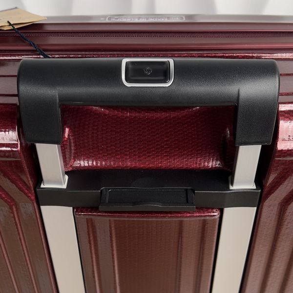 Lite-Box Spinner 55/20 Cabin Strict валіза кольору Deep Red з матеріалу Curv 4179 фото