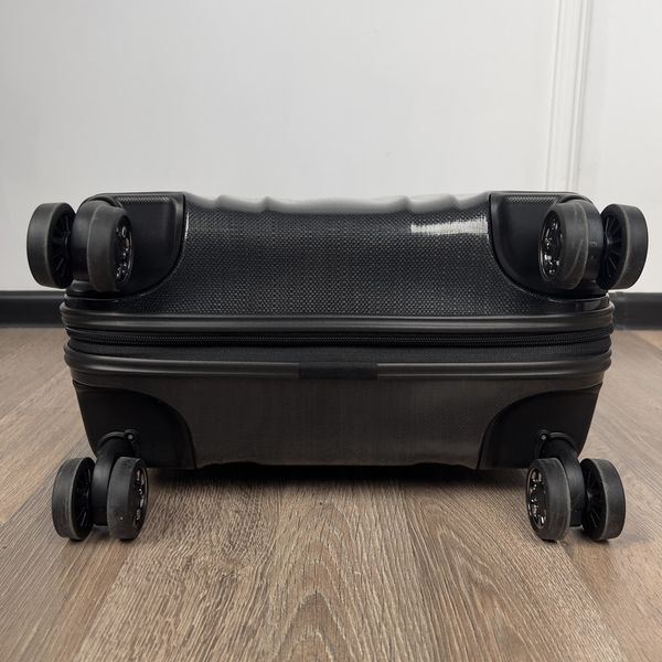 Валіза Nexis Onyx Black Spinner 55/20 ультра легка на 4-х коліщатках ручна поклажа ROXKIN 4087 фото
