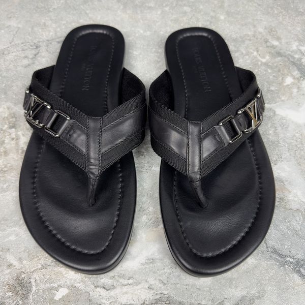Thong Sandals Logo Black Leather