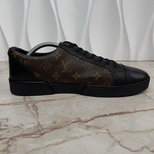 Match Up Monogram кросівки чорні шкіряні 3813 фото