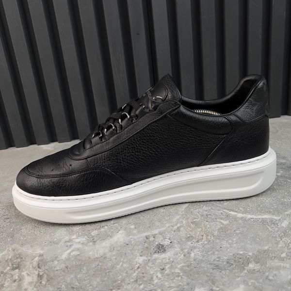 Beverly Hills Sneakers Black Leather Monogram Eclipse