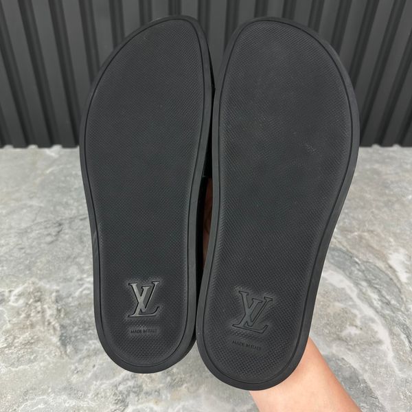 Waterfront LV Monogram рідкісні шльопанці срібні гумові 2707 фото