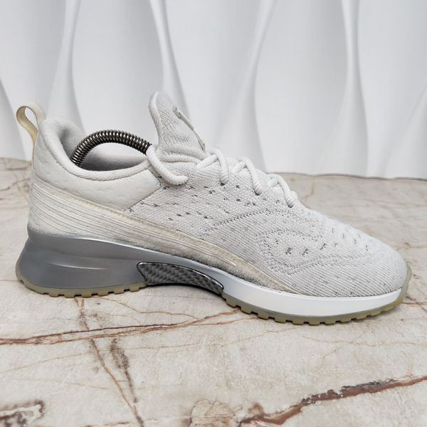 V.N.R. Logo Sneakers White Knit Fabric