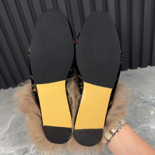 Princetown Mule Velour Black