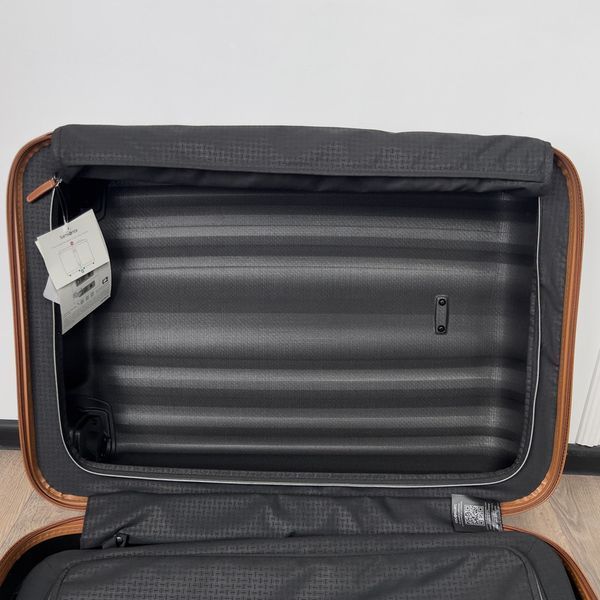 Lite Cube DLX Curv Spinner 55/20 and NEW 76/28 Suitcase With Lite DLX Case