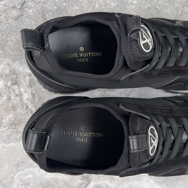Run Away LV Circle Logo Sneakers Leather Mesh