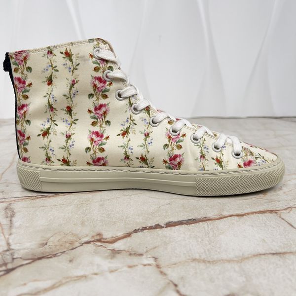 Major Blind for Love Floral Print Sneakers Beige Fabric
