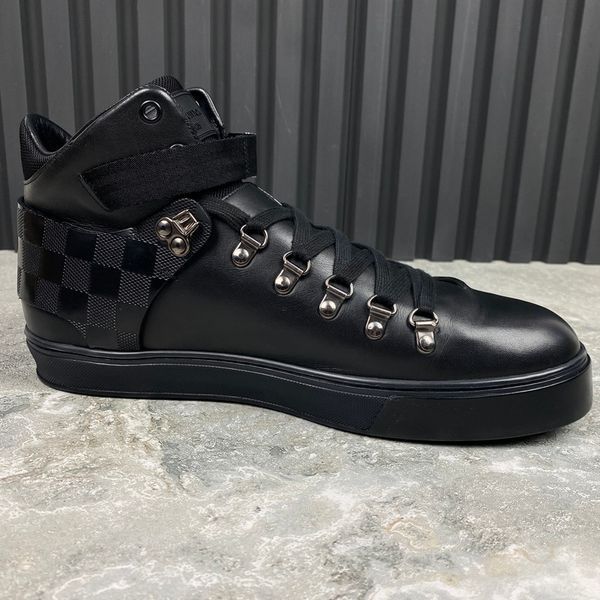 Sneakers High Top Black Leather