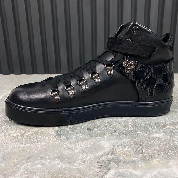 Sneakers High Top Black Leather