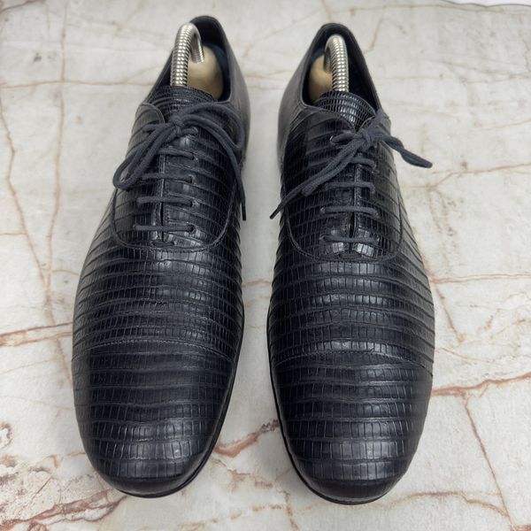 Classic derby shoes black lizard skin