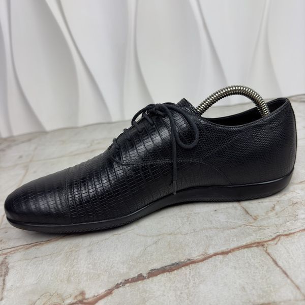 Classic derby shoes black lizard skin