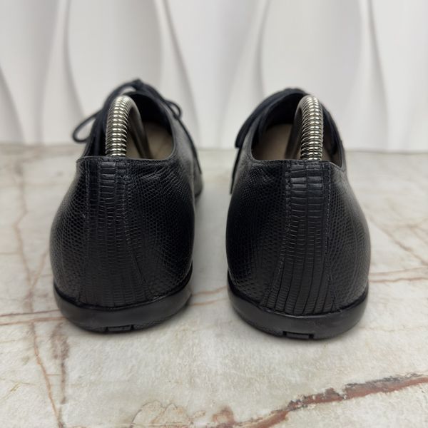 Classic derby shoes black lizard skin