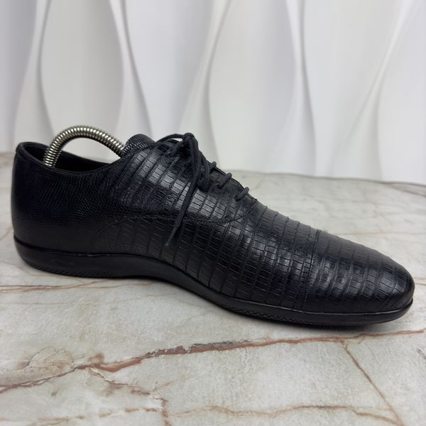 Classic derby shoes black lizard skin
