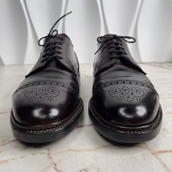 Medallion Cap Toe класичне взуття броги коричневі шкіряні Shell Cordovan 3828 фото