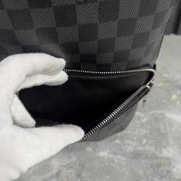 Avenue Damier Graphite Canvas Slingbag