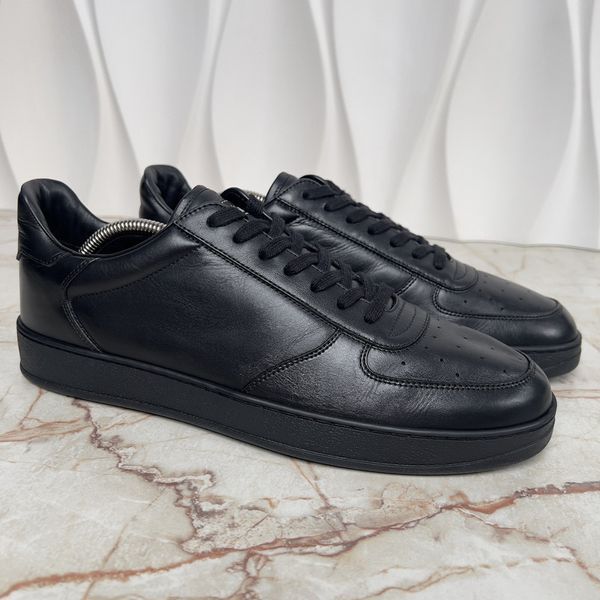 Rivoli Sneaker Black Leather